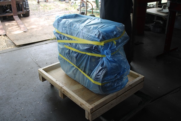 Engine sitting on crate base
